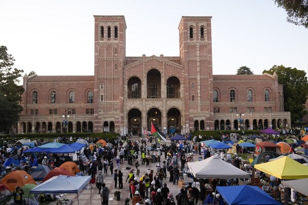 UCLA can’t allow protesters to block Jewish students from campus, judge rules