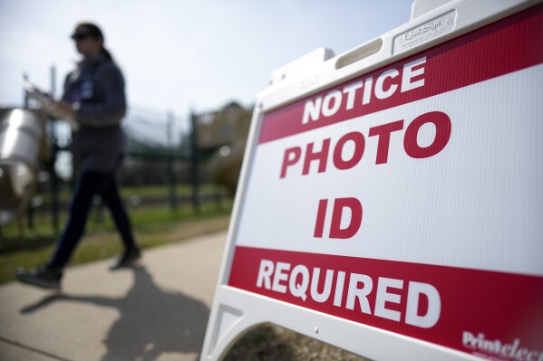 North Carolina elections board OKs university ID on phones for voter access this fall