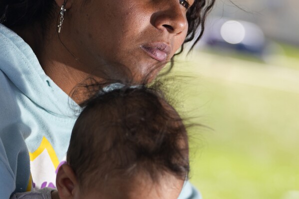 On the streets of a Colorado city, pregnant migrants struggle to survive