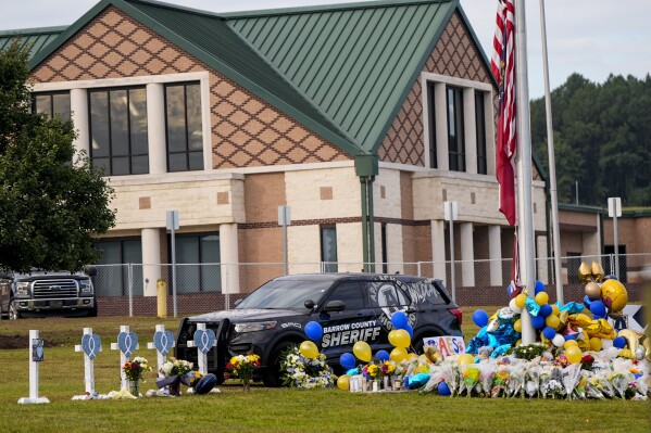 After shooting at Georgia high school, students will return next week for half-days