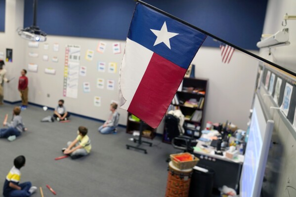 Texas board advances plan to allow Bible material in elementary school lessons